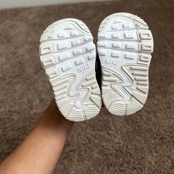 Nike Air Max 90 Toggle - Picture 4 of 6